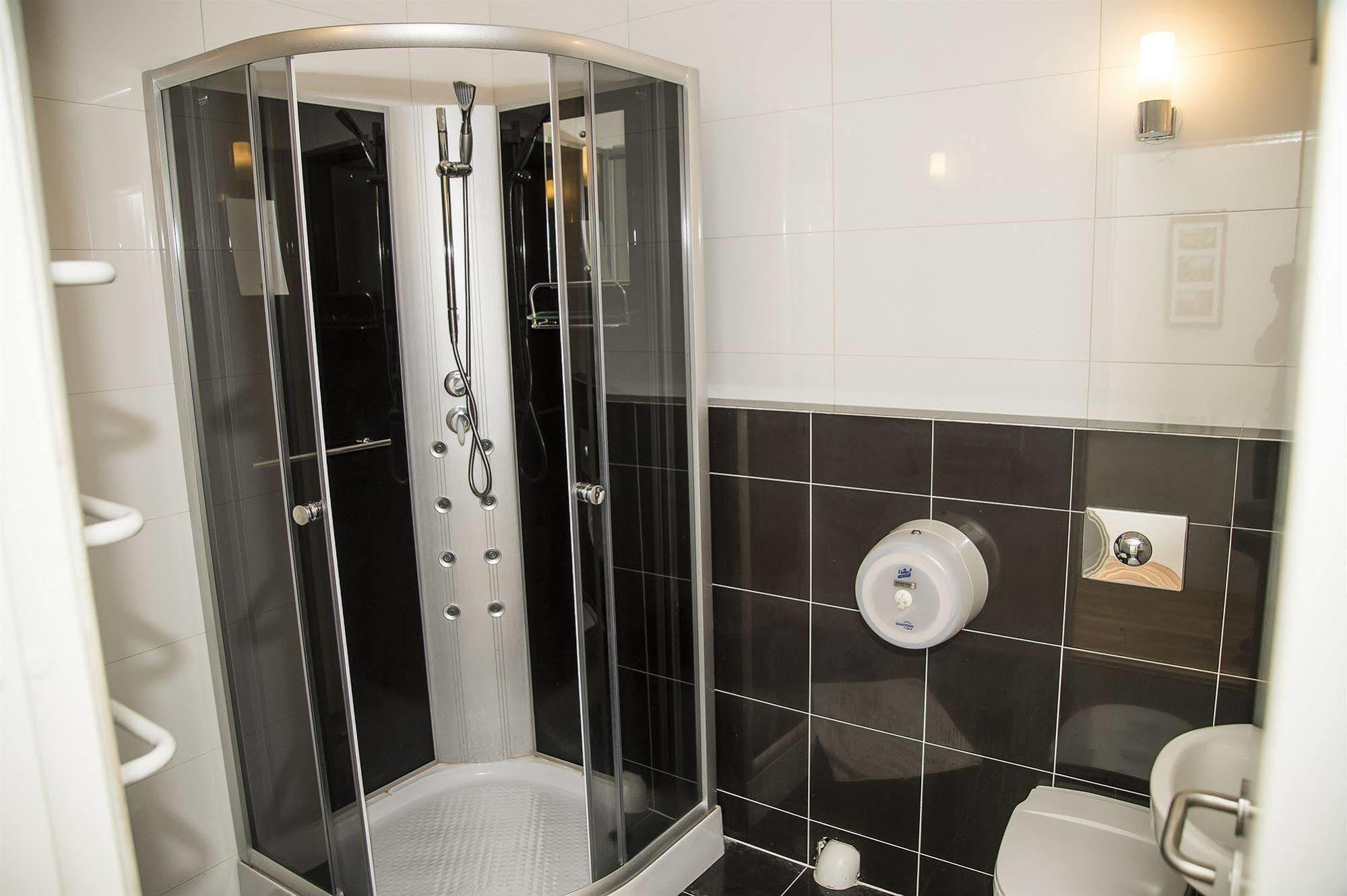 Capital-Inn Hostel Reykjavik Ngoại thất bức ảnh